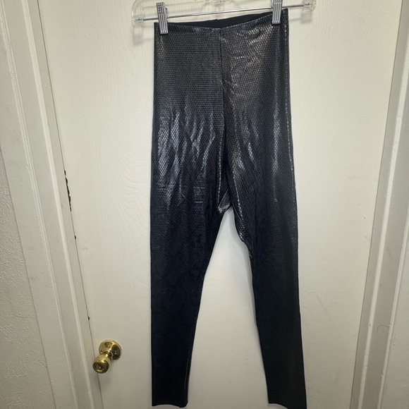 Commando Faux Snakeskin Black Leggings - Picture 1 of 6